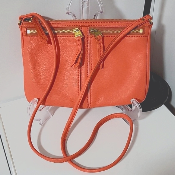 FOSSIL LIPSTICK ERIN SMALL TOPZIP LEATHER CROSSBODY HANDBAG🐹🐹🐹🐹🐹🐹🐹🐹 - Picture 1 of 15